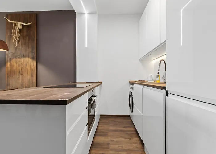Lam Western Ac Apartment *